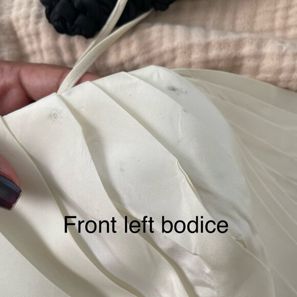 Late 1940s / Early 1950s Vintage Fred Perlberg Ivory Wedding Dress - Picture 14 of 16